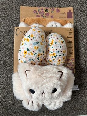 Cozy Comfort Cuddle Plush Kitty Hot/Cold Pack - Cream with Floral Accents